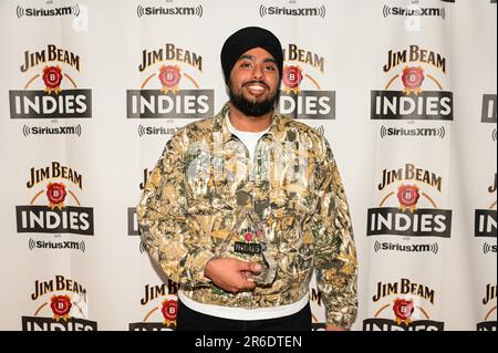Toronto, Kanada. 8. Juni 2023. Ikky, Gewinner des Produzenten des Jahres, posiert während der Canadian Music Week 2023 in Toronto bei den alljährlichen Jim Beam INDIES 22. zum Fotografieren. Jim Beam INDIES Gewinner 22., Kanada Stockfoto