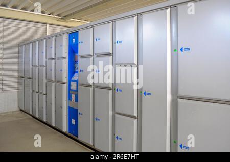 Flughafen Stuttgart Echterdingen, im Terminal, Schließfächer Stockfoto