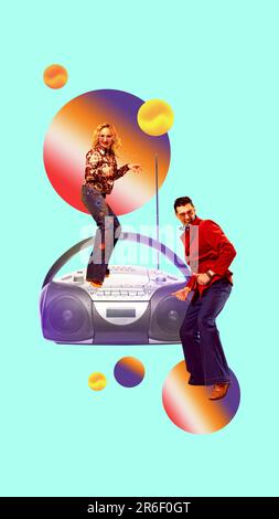 Elegantes junges Paar, Mann und Frau auf einer Party, tanzen, Musik hören mit einem Plattenspieler. Collage für zeitgenössische Kunst. Stockfoto