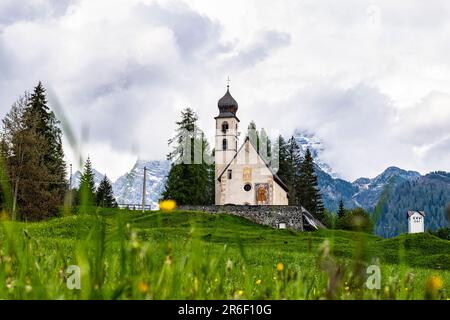 Kirche im Tal der Dolomiten cadore Stockfoto