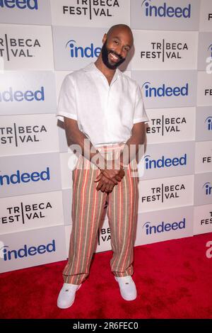 New York, New York, USA. 8. Juni 2023. (NEU) "Flower" Premiere - 2023 Tribeca Festival. 08. Juni 2023, New York, New York, USA: Babatunji Johnson nimmt am 08. Juni 2023 beim Tribeca Festival 2023 in den Spring Studios in New York City an der „Flower“-Premiere Teil. (Kreditbild: © M10s/TheNEWS2 via ZUMA Press Wire) NUR REDAKTIONELLE VERWENDUNG! Nicht für den kommerziellen GEBRAUCH! Stockfoto