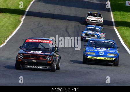 Jim Morris, Mat Jackson, Volkswagen Golf GTi Mk1, Mike Whitaker SNR, Patrick Motorsport Rover SD1, HRDC „Gerry Marshall“ Trophy Series, über 30 Autos o Stockfoto