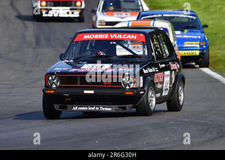 Jim Morris, Mat Jackson, Volkswagen Golf GTi Mk1, HRDC „Gerry Marshall“ Trophy Series, über 30 Autos auf dem Spielfeld für einen vierundvierzig-Minuten-rac für zwei Fahrer Stockfoto