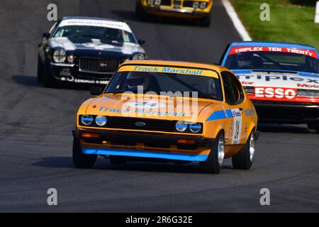 Graham Scarborough, Ford Capri, HRDC „Gerry Marshall“ Trophy Series, über 30 Autos auf dem Spielfeld für ein fünfundvierzig Minuten dauerndes Rennen mit zwei Fahrern vor 19 Stockfoto