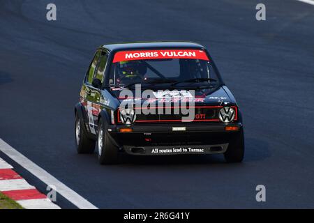 Jim Morris, Mat Jackson, Volkswagen Golf GTi Mk1, HRDC „Gerry Marshall“ Trophy Series, über 30 Autos auf dem Spielfeld für einen vierundvierzig-Minuten-rac für zwei Fahrer Stockfoto