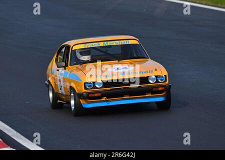 Graham Scarborough, Ford Capri, HRDC „Gerry Marshall“ Trophy Series, über 30 Autos auf dem Spielfeld für ein fünfundvierzig Minuten dauerndes Rennen mit zwei Fahrern vor 19 Stockfoto