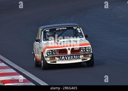 Tim Clarke, Triumph Dolomite Sprint, HRDC „Gerry Marshall“ Trophy Series, über 30 Autos auf dem Spielfeld für ein fünfundvierzig Minuten dauerndes Rennen mit zwei Fahrern mit Stockfoto