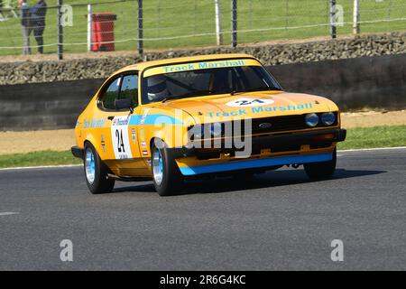 Graham Scarborough, Ford Capri, HRDC „Gerry Marshall“ Trophy Series, über 30 Autos auf dem Spielfeld für ein fünfundvierzig Minuten dauerndes Rennen mit zwei Fahrern vor 19 Stockfoto