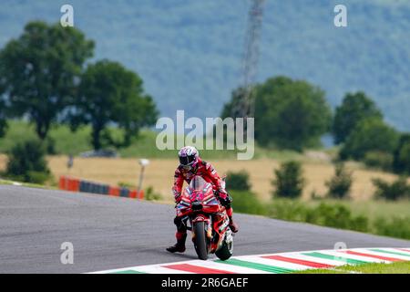 9. Juni 2023; Autodromo Internazionale del Mugello, Scarperia e San Piero, Florenz, Italien; 2023. Italienischer MotoGP-Trainingstag; Enea Bastianini Ducati Lenovo Team Credit: Action Plus Sports Images/Alamy Live News Stockfoto