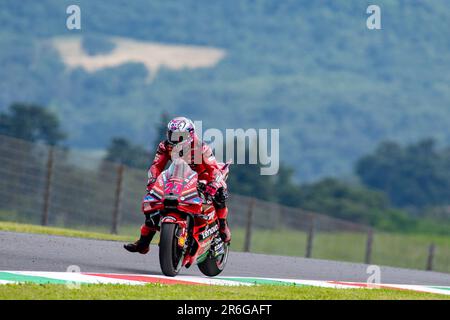 9. Juni 2023; Autodromo Internazionale del Mugello, Scarperia e San Piero, Florenz, Italien; 2023. Italienischer MotoGP-Trainingstag; Enea Bastianini Ducati Lenovo Team Credit: Action Plus Sports Images/Alamy Live News Stockfoto