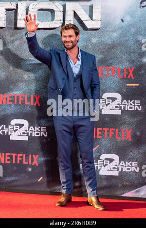 Berlin, Deutschland. 09. Juni 2023. Chris Hemsworth, Schauspieler, kommt zu einer Sondervorführung des Films „Tyler Rake: Extract 2". Der Aktionsfilm „Tyler Rake: Extract 2“ wird ab 16. Juni 2023 über Netflix veröffentlicht. Kredit: Fabian Sommer/dpa/Alamy Live News Stockfoto