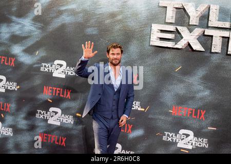 Berlin, Deutschland. 09. Juni 2023. Chris Hemsworth, Schauspieler, kommt zu einer Sondervorführung des Films „Tyler Rake: Extract 2". Der Aktionsfilm „Tyler Rake: Extract 2“ wird ab 16. Juni 2023 über Netflix veröffentlicht. Kredit: Fabian Sommer/dpa/Alamy Live News Stockfoto