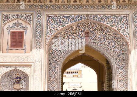 Nahaufnahme von Udai Pol, Stadtpalast, Jaipur. Stockfoto