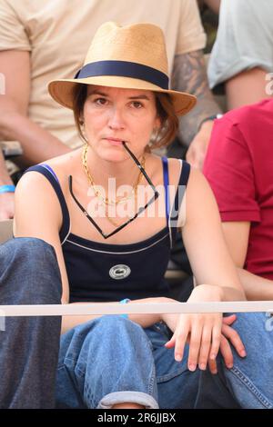 Paris, Frankreich. 09. Juni 2023. Anais Demoustier nimmt am 9. Juni 2023 an den French Open 2023 in Roland Garros in Paris Teil. Foto: Laurent Zabulon/ABACAPRESS.COM Kredit: Abaca Press/Alamy Live News Stockfoto