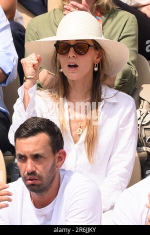 Paris, Frankreich. 09. Juni 2023. Jelena Djokovic nimmt am 9. Juni 2023 an den French Open 2023 in Roland Garros in Paris Teil. Foto: Laurent Zabulon/ABACAPRESS.COM Kredit: Abaca Press/Alamy Live News Stockfoto