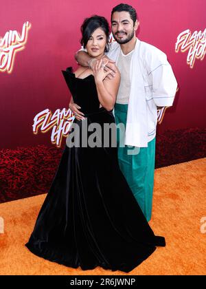HOLLYWOOD, LOS ANGELES, KALIFORNIEN, USA - JUNI 09: Annie Gonzalez und Bobby Soto treffen am 9. Juni 2023 in Hollywood, Los Angeles, Kalifornien, USA auf der Hollywood American Legion Post 43 im Hollywood Legion Theater ein. (Foto von Xavier Collin/Image Press Agency) Stockfoto