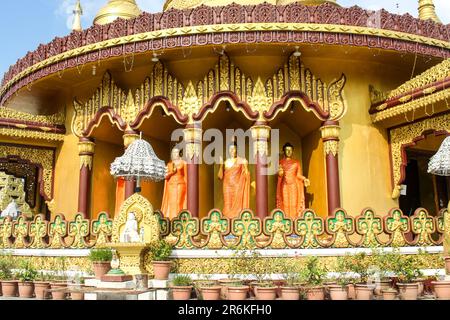 Der größte buddhistische Theravada-Tempel in Bangladesch mit dem zweitgrößten Buddha-Goldenen Tempel Stockfoto