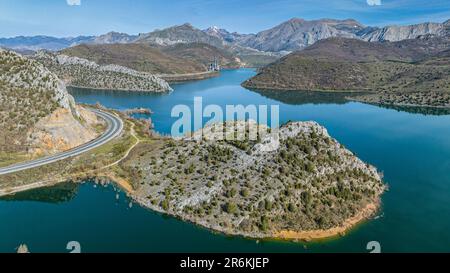 Die Luft der Berge und der See Embalse de Luna, Asturien, Spanien, Europa Stockfoto