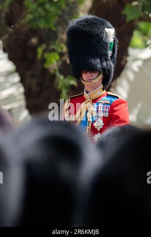 The Mall, London, Großbritannien. 10. Juni 2023 "Der Bericht des Oberst". Trooping the Colour überprüft vom Oberst des Regiments, Oberst der walisischen Garde, Prinz William Prince of Wales, die Colonels Review ist die zweite Probe für die Trooping the Colour Parade, die am 17. Juni 2023 stattfindet. Foto: Amanda Rose/Alamy Live News Stockfoto