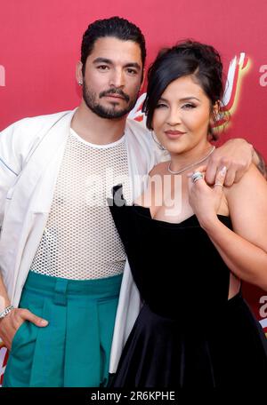 Los Angeles, Ca. 9. Juni 2023. Bobby Soto, Annie Gonzalez bei DER SONDERVORFÜHRUNG VON Flamin' Hot in L.A. bei der Hollywood Post 43 in Los Angeles, Kalifornien, am 9. Juni 2023. Kredit: Faye Sadou/Media Punch/Alamy Live News Stockfoto