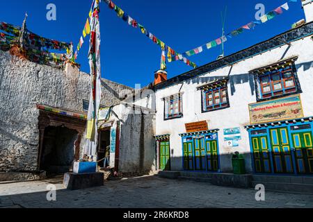 Tibetische Häuser in Lo Manthang, Hauptstadt des Königreichs Mustang, Himalaya, Nepal, Asien Stockfoto