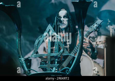 Breslau, Breslau, Polen. 8. Juni 2023. Das Metal Music Festival - Mystic Festival 2023 findet in Polen statt. Polen der Star des ersten Tages war die Behemoth-Gruppe. Die Band spielte trotz zahlreicher Proteste und Widerstände katholischer Organisationen. In PIC: Adam Nergal Darski (Kreditbild: © Krzysztof Zatycki/ZUMA Press Wire) NUR REDAKTIONELLE VERWENDUNG! Nicht für den kommerziellen GEBRAUCH! Stockfoto
