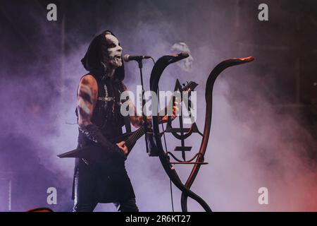Breslau, Breslau, Polen. 8. Juni 2023. Das Metal Music Festival - Mystic Festival 2023 findet in Polen statt. Polen der Star des ersten Tages war die Behemoth-Gruppe. Die Band spielte trotz zahlreicher Proteste und Widerstände katholischer Organisationen. In PIC: Adam Nergal Darski (Kreditbild: © Krzysztof Zatycki/ZUMA Press Wire) NUR REDAKTIONELLE VERWENDUNG! Nicht für den kommerziellen GEBRAUCH! Stockfoto