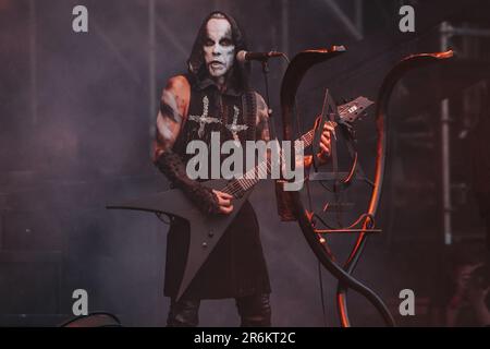 Breslau, Breslau, Polen. 8. Juni 2023. Das Metal Music Festival - Mystic Festival 2023 findet in Polen statt. Polen der Star des ersten Tages war die Behemoth-Gruppe. Die Band spielte trotz zahlreicher Proteste und Widerstände katholischer Organisationen. In PIC: Adam Nergal Darski (Kreditbild: © Krzysztof Zatycki/ZUMA Press Wire) NUR REDAKTIONELLE VERWENDUNG! Nicht für den kommerziellen GEBRAUCH! Stockfoto
