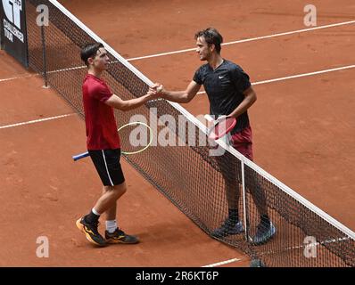 Prostejov, Tschechische Republik. 10. Juni 2023. Dalibor Svrcina, Left, gewann das Singles-Finale der UniCredit Czech Open 30. gegen Tomas Machac, 10. Juni 2023, Prostejov. Kredit: Ludek Perina/CTK Photo/Alamy Live News Stockfoto