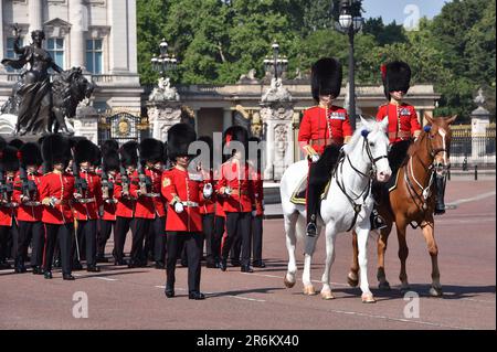 London, England, Großbritannien. 10. Juni 2023. Die Fußwächter der Haushaltsabteilung wurden während der „The Colonel's Review“ gesehen, einer abschließenden Bewertung der Parade vor dem Trooping of the Colour in der Mall in London. (Kreditbild: © Thomas Krych/ZUMA Press Wire) NUR REDAKTIONELLE VERWENDUNG! Nicht für den kommerziellen GEBRAUCH! Kredit: ZUMA Press, Inc./Alamy Live News Stockfoto