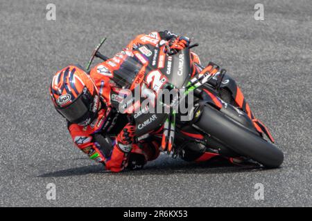 Misano Adriatico, Ita. 09. Juni 2023. 12 Maverick Viñales Aprilia Racing während des MotoGP Oakley Italian Grand Prix Free Practice Friday, MotoGP of Italy - auf der Mugello Circuit am 9. Juni 2023 in Scarperia, Italien. (Foto: Fabio Averna/Sipa USA) Guthaben: SIPA USA/Alamy Live News Stockfoto