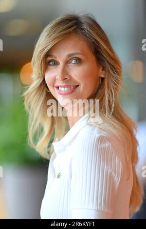 Ophelie Meunier Besucht Die French Open 2023 Im Roland Garros Am 09 ...