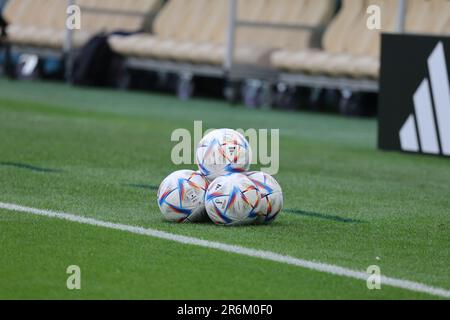 Lusail, Katar, 22. November 2022. Adidas Al Rihla Bälle während des Spiels zwischen der argentinischen Nationalmannschaft und der Saudi-Arabischen Nationalmannschaft, Spiel 8 FIFA Stockfoto