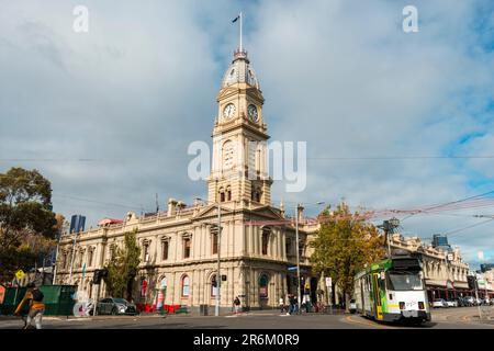 North Melbourne Rathaus und Straßenbahn, City of North Melbourne, Victoria, Australien, Pazifik Stockfoto