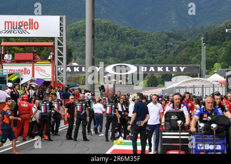 Mugello, Italien. 10. Juni 2023. Eine allgemeine Ansicht der Pitline auf der internationalen Rennstrecke von Mugello während des Tissot Sprint MotoGP Grand Prix von Italien, MotoGP World Championship in Mugello, Italien, Juni 10 2023 Kredit: Independent Photo Agency/Alamy Live News Stockfoto