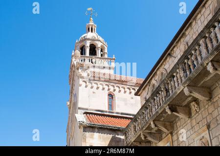 Dekorierter Glockenturm der Markusdom in Korcula, Kroatien Stockfoto