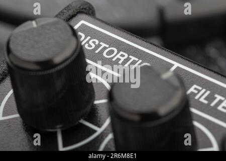 Gitarreneffekte Verzerrung Pedal Makro-Nahaufnahme Stockfoto