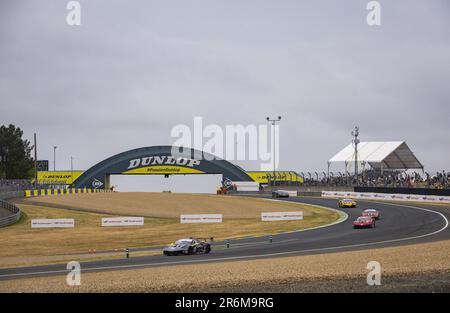 Le Mans, Frankreich. 10. Juni 2023 221 KURZEJEWSKI Matt (usa), Ferrari Beverly Hills, Ferrari 488 Challenge Evo, Action during the 24 hours of Le Mans 2023 on the Circuit des 24 Heures du Mans vom 10. Bis 11. Juni 2023 in Le Mans, Frankreich - Foto: Alexandre Guillaumot/DPPI/LiveMedia Credit: Independent Photo Agency/Alamy Live News Stockfoto