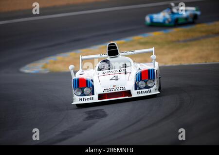 Le Mans, Frankreich. 10. Juni 2023. Porsche 936, gefahren von Jacky Ickx, Hurley Haywood und Jurgen Barth, Gewinner von Le Mans 1977 während der Parade vor den 24 Stunden von Le Mans 2023 auf dem Circuit des 24 Heures du Mans vom 10. Bis 11. Juni 2023 in Le Mans, Frankreich – Foto Joao Filipe/DPPI Kredit: DPPI Media/Alamy Live News Stockfoto