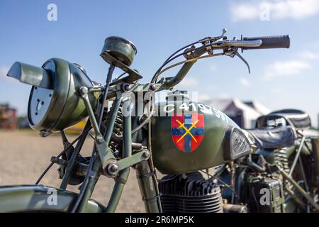 1940 BSA M20 British Service Dispatch Motorrad am 4. Juni 2023 in Shuttleworth ausgestellt. Stockfoto