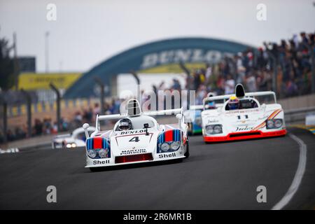 Porsche 936, gefahren von Jacky Ickx, Hurley Haywood und Jurgen Barth, Gewinner von Le Mans 1977 während der Parade vor den 24 Stunden von Le Mans 2023 auf dem Circuit des 24 Heures du Mans vom 10. Bis 11. Juni 2023 in Le Mans, Frankreich – Foto Joao Filipe/DPPI Stockfoto