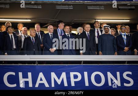 Istanbul, Türkei. 10. Juni 2023. Gianni Infantino (links) , UEFA-Präsident Aleksander Ceferin, türkischer Präsident Recep Tayyip Erdogan (Mitte) und Eigentümer von Manchester City Sheikh Mansour bin Zayed bin Sultan Al Nahyan (rechts) Manchester City - Inter Mailand UEFA Champions League Final 10.06.2023 Kredit: Moritz Muller/Alamy Live News Stockfoto