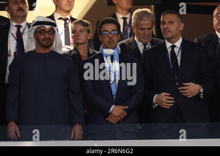 Olympiastadion Atatürk, Istanbul, Türkei. 10. Juni 2023. UEFA Champions League-Finale, Manchester City gegen Inter Mailand; Manchester City-Besitzer Sheikh Mansour tritt mit Manchester City Chairman H.E. auf Khaldoon Al Mubarak Credit: Action Plus Sports/Alamy Live News Stockfoto