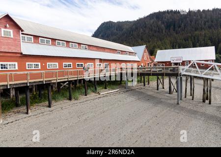 HOONAH, ALASKA, USA - 16. AUGUST 2021: The Hoonah Packing Company Museum and Shops. Stockfoto