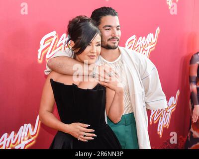 9. Juni 2023 - Hollywood, Kalifornien - Annie Gonzalez, Bobby Soto. Suchscheinwerfer Picturesâ€™ „Flamin' Hot“ Sonderbild auf der Hollywood Post 43. Stockfoto