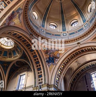 Das Innere des Brompton Oratory, Brompton Rd, Knightsbridge, London; die Kirche des unbefleckten Herzens von Maria, entworfen von Herbert Gribble im Jahr 1869, Stockfoto