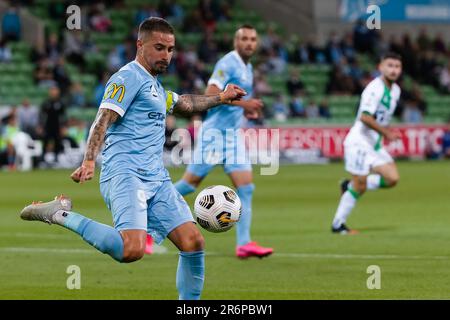 MELBOURNE, AUSTRALIEN - 16. JANUAR: Jamie Maclaren von Melbourne City führt den Ball beim Hyundai A-League-Fußballspiel zwischen dem Melbourne City FC und dem Western United FC am 16. Januar 2021 im AAMI Park in Melbourne, Australien. Stockfoto