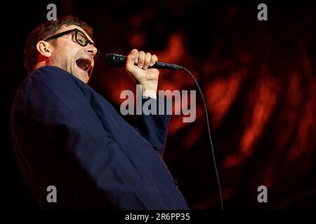 Porto, Portugal. 11. Juni 2023. Damon Albarn von der englischen Rockband Blur tritt auf der Bühne im Primavera Sound auf. (Foto: Diogo Baptista/SOPA Images/Sipa USA) Guthaben: SIPA USA/Alamy Live News Stockfoto