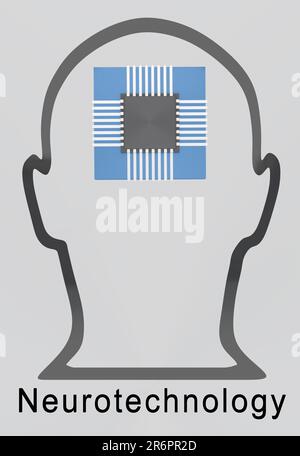 3D Abbildung eines symbolischen Kopfes mit einem Mikrochip mit dem Titel Neurotechnologie. Stockfoto
