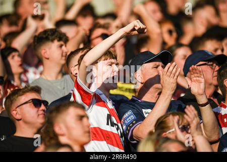 St. Helens, England - 9. Juni 2023 - Fans der Wigan Warriors Rugby League Betfred Super League, St. Helens gegen Wigan Warriors im Totally Wicked Stadium, St. Helens, Großbritannien Stockfoto